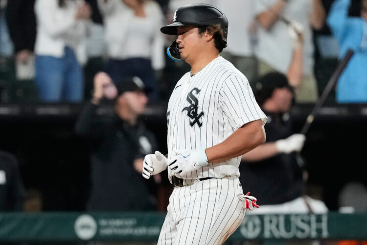Meidroth hits 1st grand slam, Sandlin retires 18 straight in MLB debut as White Sox beat Twins 15-2